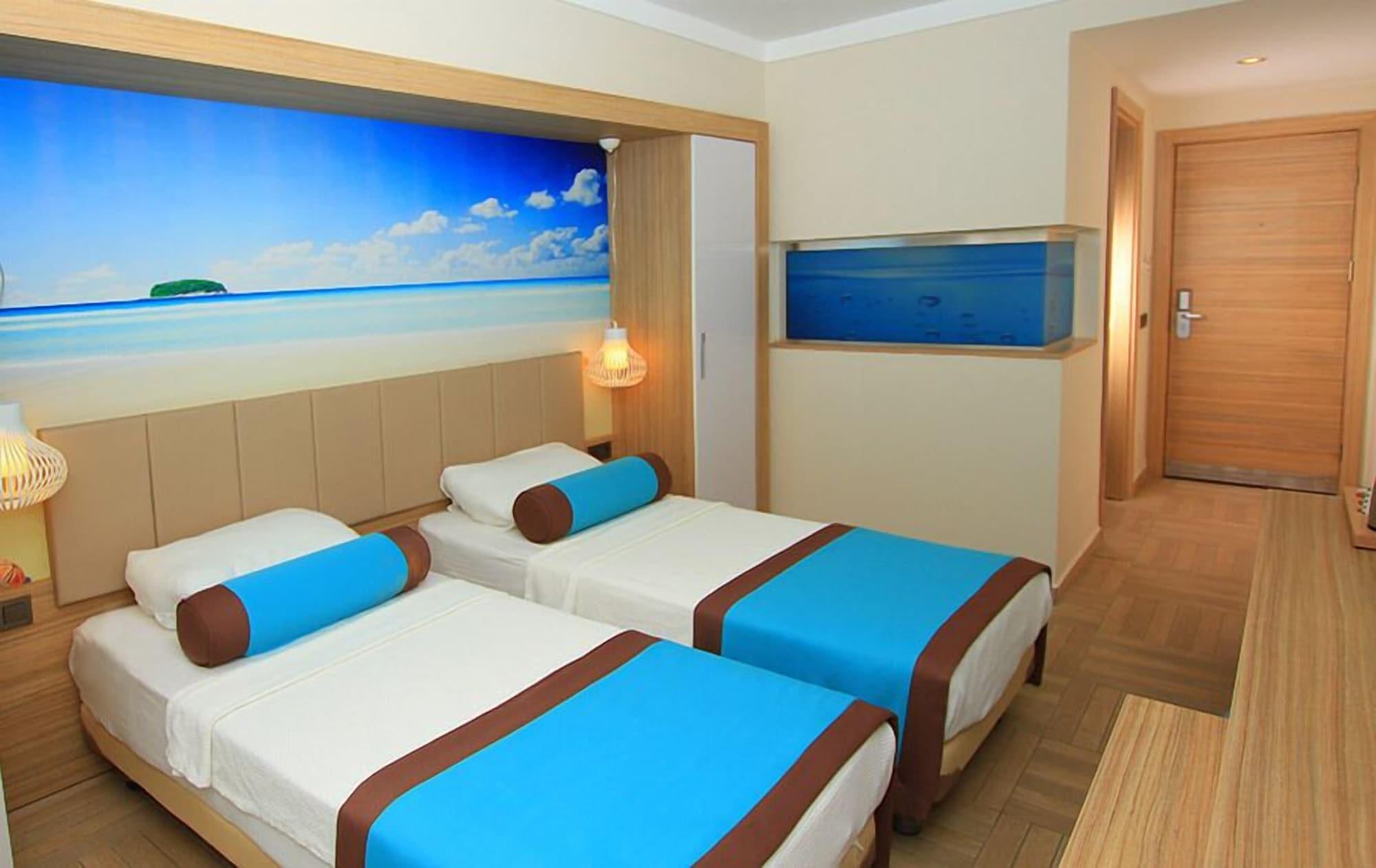 Отель Blue Bay Platinum Мармарис Экстерьер фото