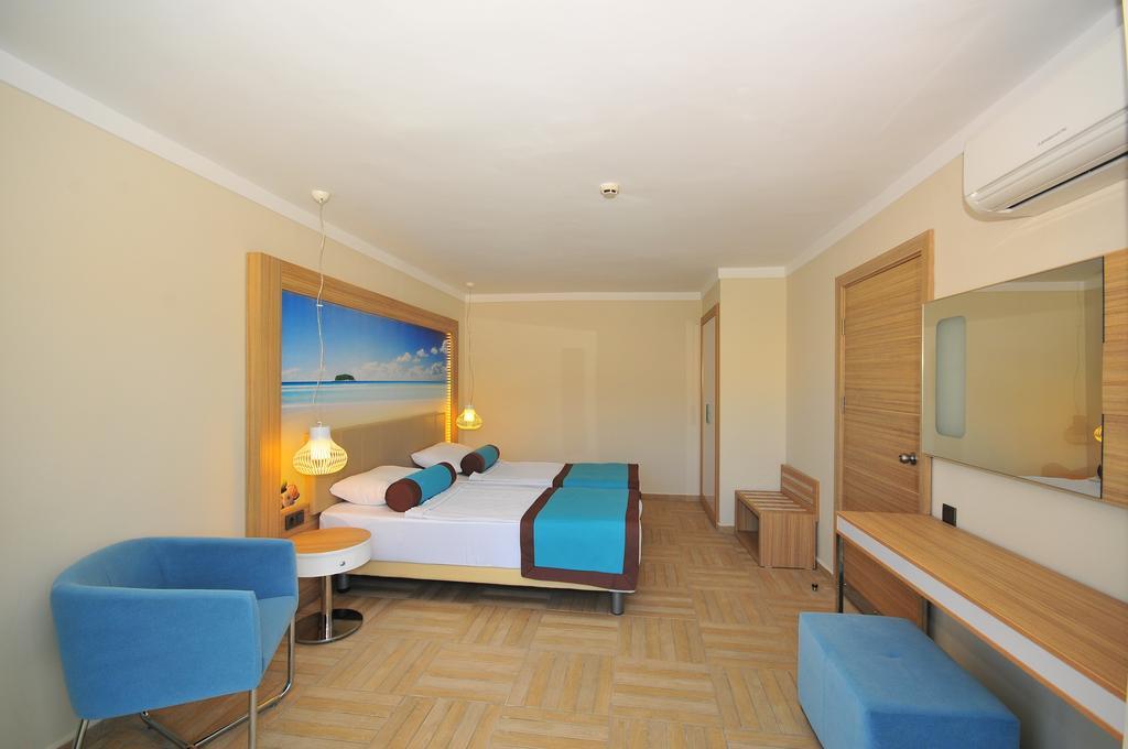 Отель Blue Bay Platinum Мармарис Экстерьер фото